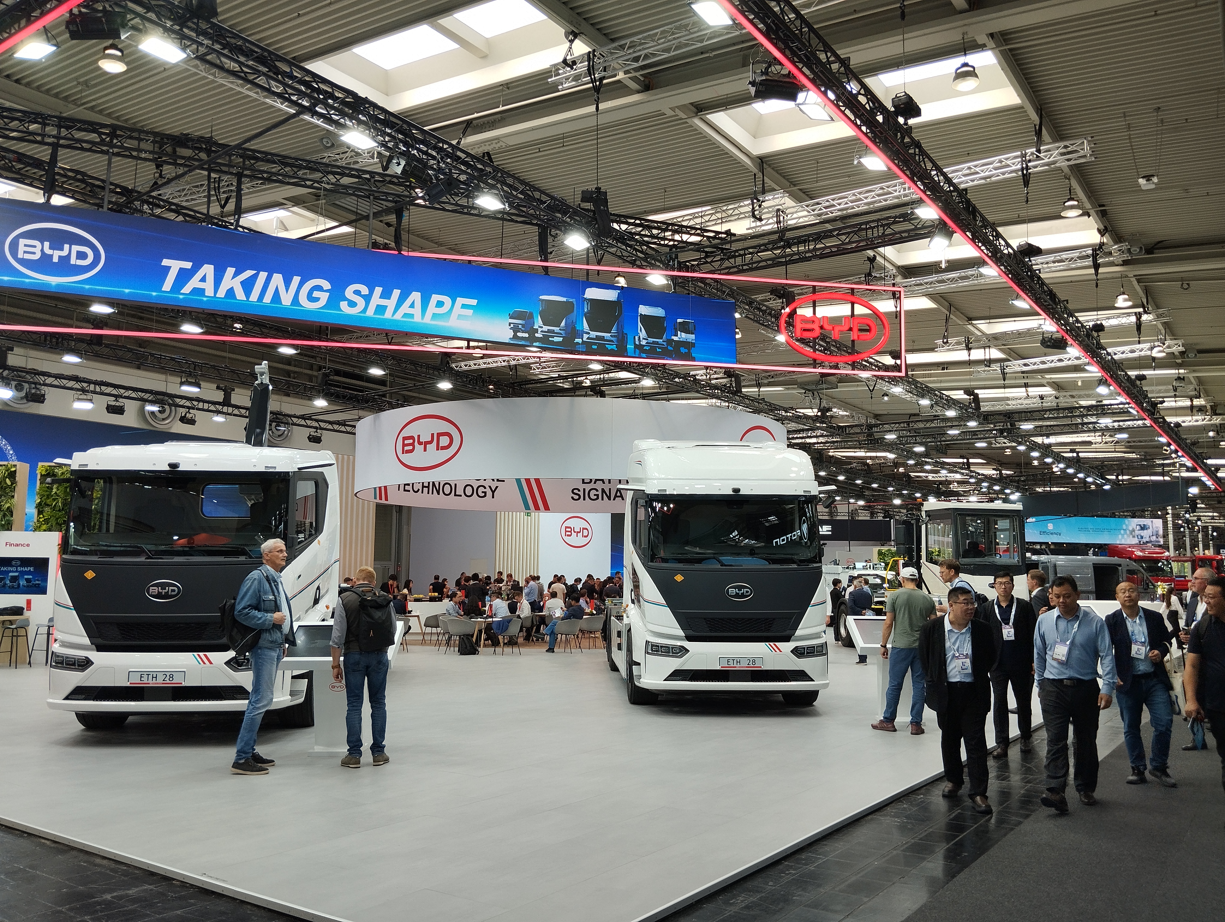 Stoisko BYD na targach IAA Transportation 2026