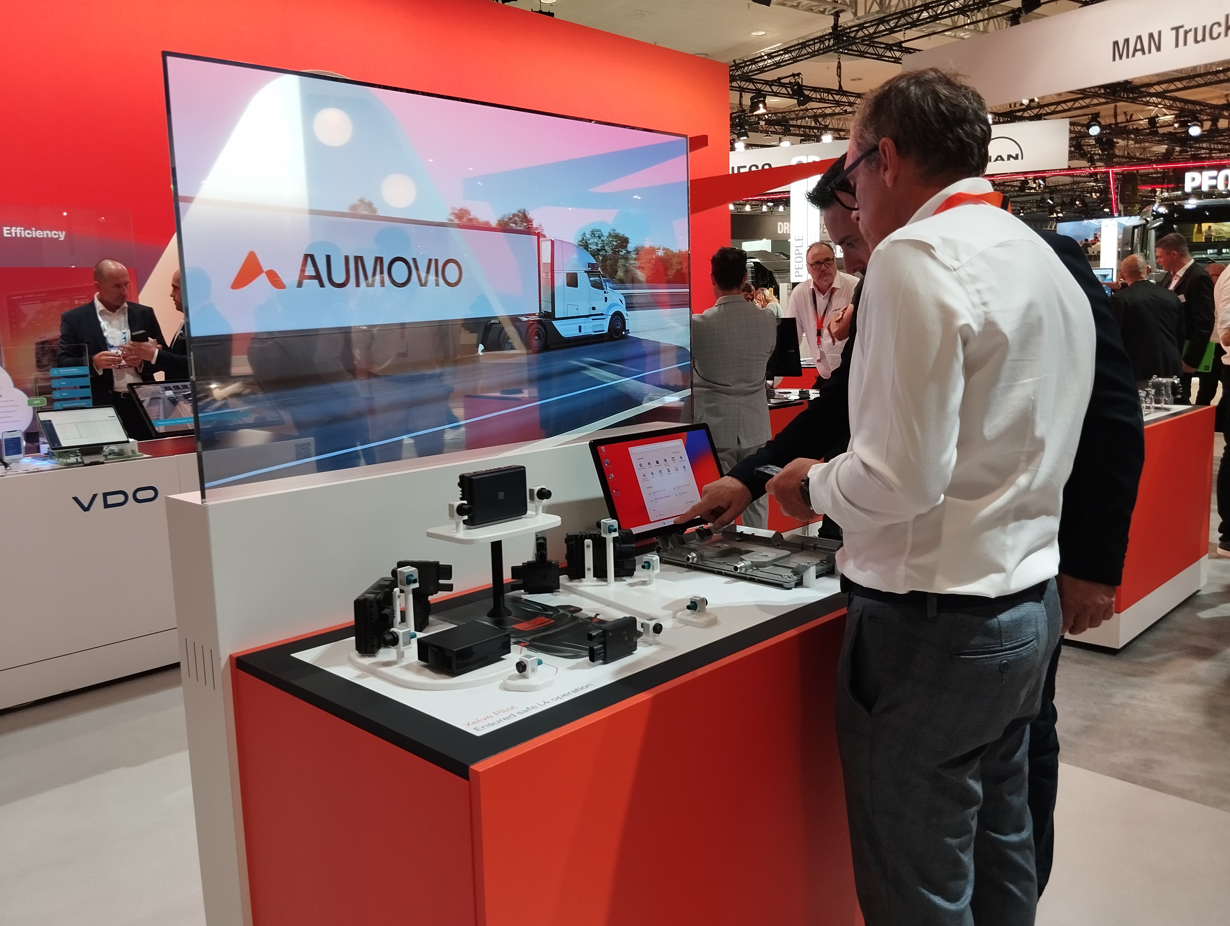 Stoisko Aumovio na targach IAA Transportation 2026